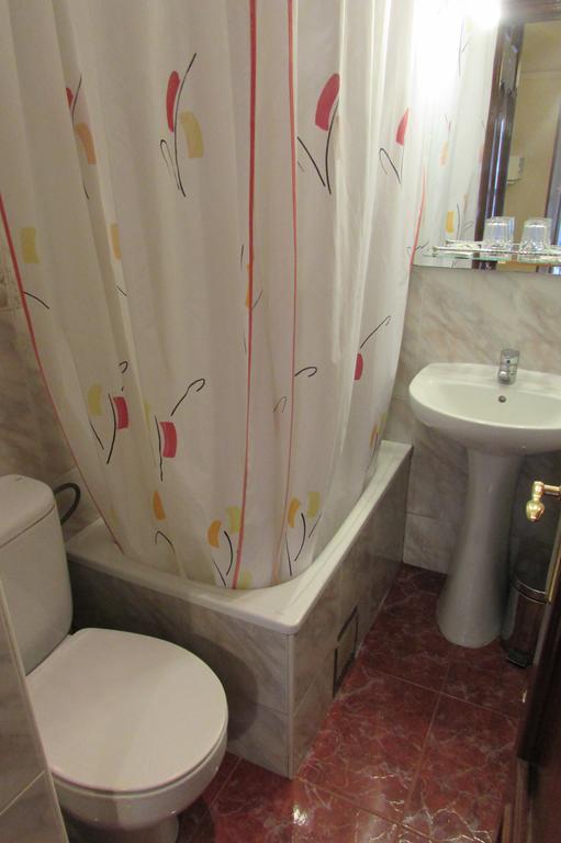 Hostal Prim Мадрид Экстерьер фото